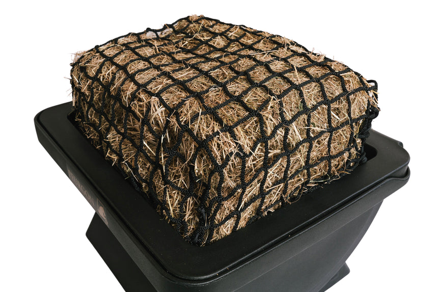 BeauBin hay feeder for horses - 5cm hole knotless hay net
